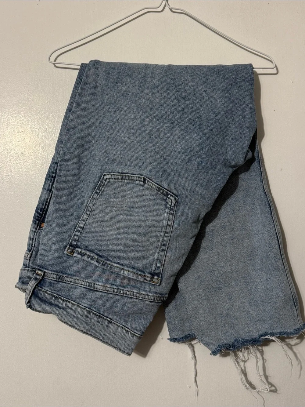 Old Navy Women's Size 16 Light Blue Extra High Rise Straight Jeans
